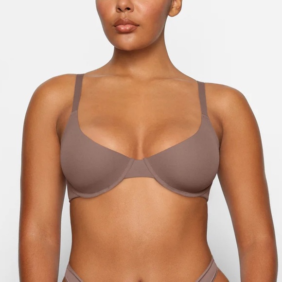 SKIMS Umber Plunge Bra - Picture 2 of 9